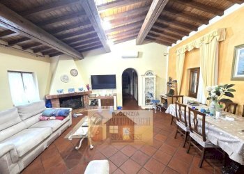 Salone - Appartamento via dell'Albero, Campi Bisenzio - foto 2