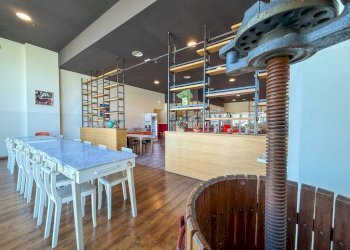 Interno non residenziale - Ristorante Vado Ligure - foto 20