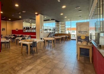 Interno non residenziale - Ristorante Vado Ligure - foto 30