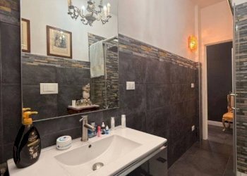 Bagno - Four-room apartment via Conceria, 10, Racconigi - photo 22