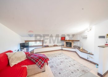 Soggiorno - Trilocale Vicolo del divino amore
 
8, Marino - foto 4