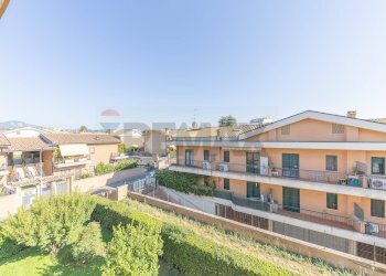 Edificio all\'aperto - Quadrilocale Via Federico Confalonieri
 
19, Marino - foto 7