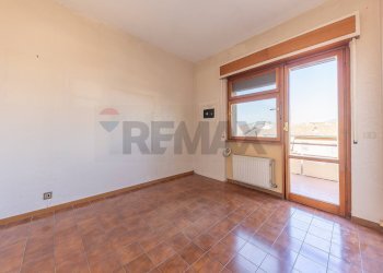 Stanza vuota - Quadrilocale Via Federico Confalonieri
 
19, Marino - foto 11