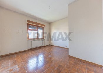 Stanza vuota - Quadrilocale Via Federico Confalonieri
 
19, Marino - foto 13