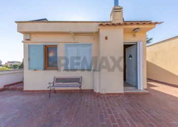 Terrazza - Quadrilocale Via Federico Confalonieri
 
19, Marino - foto 17