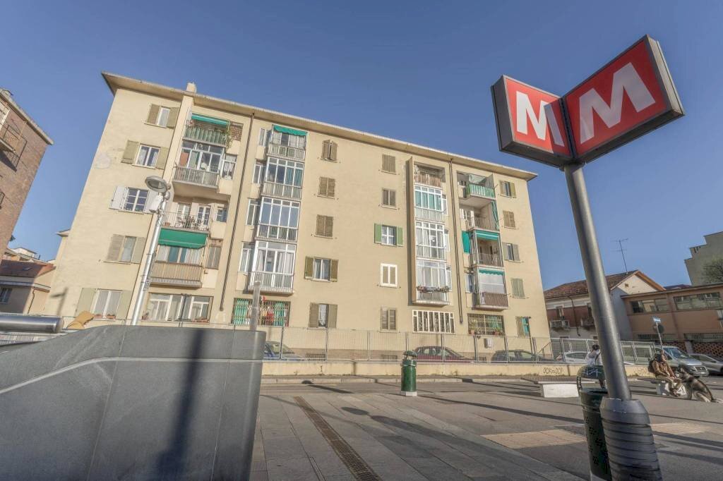 Facciata - Four-room apartment via Vado, 5, Torino (neighborhood Nizza Millefonti) - photo 2