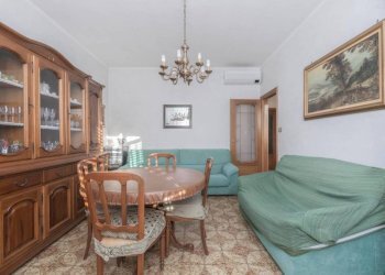 Salone - Four-room apartment via Vado, 5, Torino (neighborhood Nizza Millefonti) - photo 8