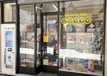 Interno non residenziale - Bar - Tabacchi - Ricevitoria Ciriè - foto 6