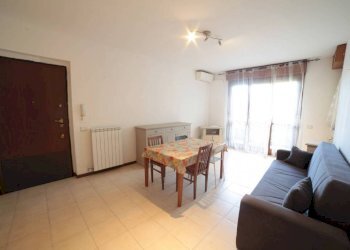 Salone - Appartamento via Alcide De Gasperi, Rosate - foto 5