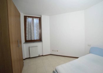 Camera da letto - Trilocale via Alcide De Gasperi, Rosate - foto 11