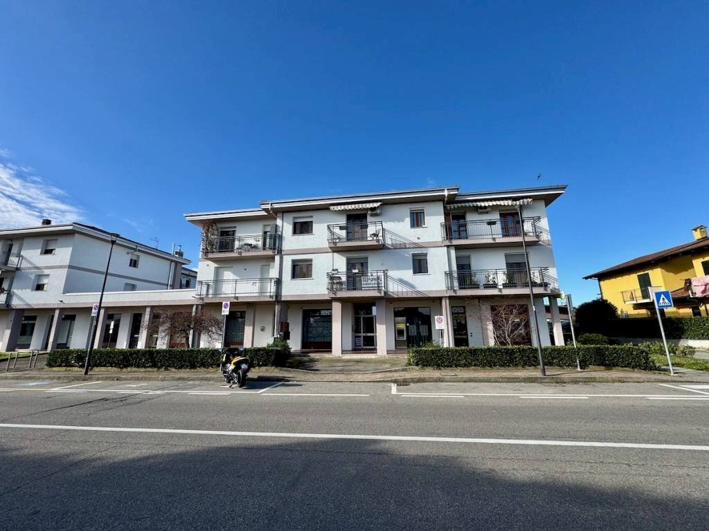 Facciata - Quadrilocale via 25 Aprile, 9a, Verrone - foto 1