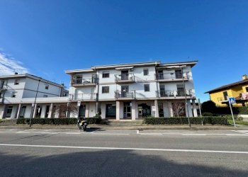 Facciata - Quadrilocale via 25 Aprile, 9a, Verrone - foto 1