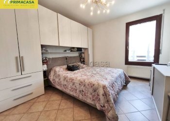 Camera da letto - Quadrilocale via Fapanni, 39, Martellago - foto 9