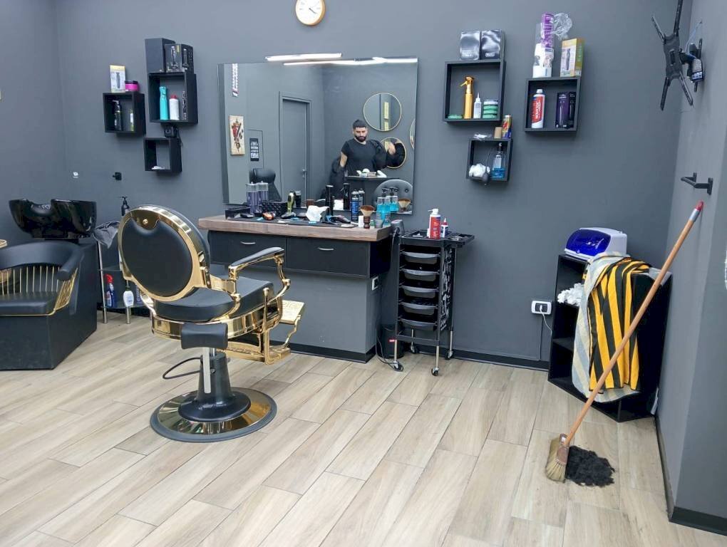 Interno non residenziale - Shop via Antonio Bassignano, Cuneo (neighborhood Centro) - photo 2