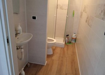 Bagno - Shop via Antonio Bassignano, Cuneo (neighborhood Centro) - photo 6