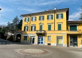 Facciata - Ufficio via Gian Pietro Porro, 25, Induno Olona - foto 1