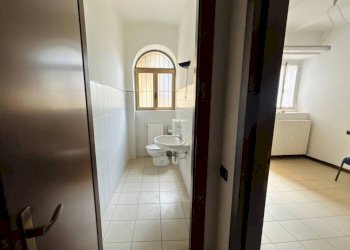 Bagno - Ufficio via Gian Pietro Porro, 25, Induno Olona - foto 22
