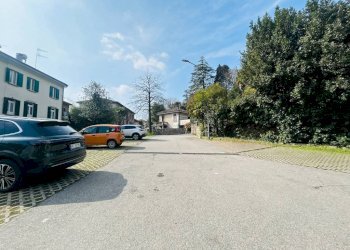 Posto macchina - Ufficio via Gian Pietro Porro, 25, Induno Olona - foto 23