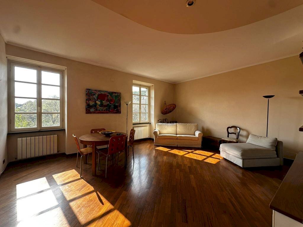 Salone - Trilocale via Romana della Castagna, 38, Genova (zona Quarto) - foto 1