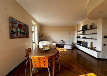 Salone - Trilocale via Romana della Castagna, 38, Genova (zona Quarto) - foto 2