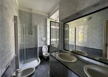 Bagno - Trilocale via Romana della Castagna, 38, Genova (zona Quarto) - foto 11