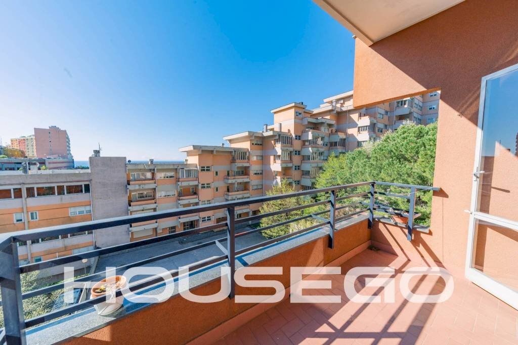 Terrazzo - Appartamento via San Marino, 106, Genova (zona San Teodoro) - foto 1