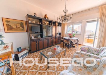 Salone - Appartamento via San Marino, 106, Genova (zona San Teodoro) - foto 10