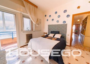 Camera da letto - Appartamento via San Marino, 106, Genova (zona San Teodoro) - foto 14