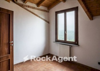 Camera da letto - Appartamento Frazione Camolino, Montesegale - foto 17