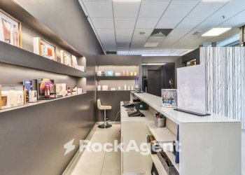 Interno non residenziale - Negozio via Amilcare Ponchielli, 23, Bologna (zona Savena) - foto 8