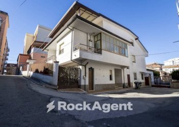 Zona - Bilocale via Vincenzo Catalani, 25, Catanzaro - foto 32