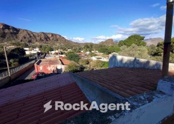 Vista - Quadrilocale via Porto, Lipari - foto 1
