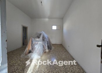 Stanza non arredata - Casa indipendente via M. Giangreco, 48, Ruffano - foto 18