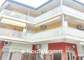 Facciata - Two-room apartment viale Cormor, 127, San Michele al Tagliamento - photo 1