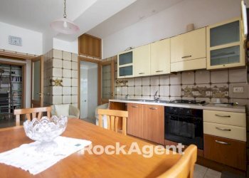 Cucina - Trilocale via Nicola Lombardi, 9, Catanzaro - foto 13