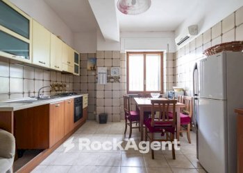 Cucina - Trilocale via Nicola Lombardi, 9, Catanzaro - foto 14