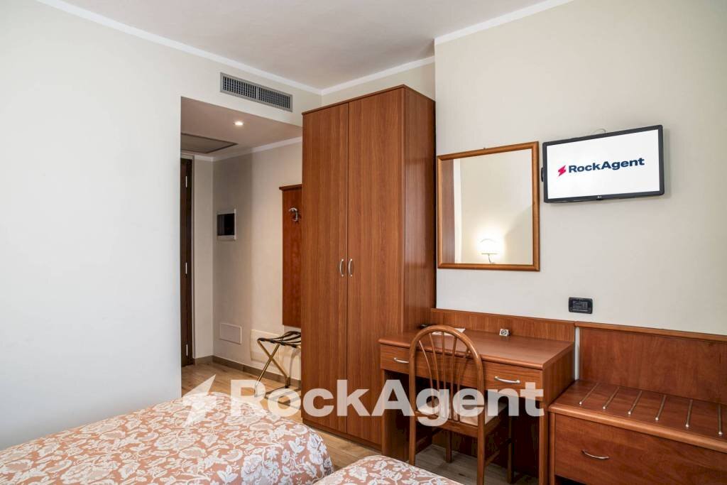 Camera da letto - Hotel via Frazione Mezzano, 117, Sannazzaro de' Burgondi - foto 3