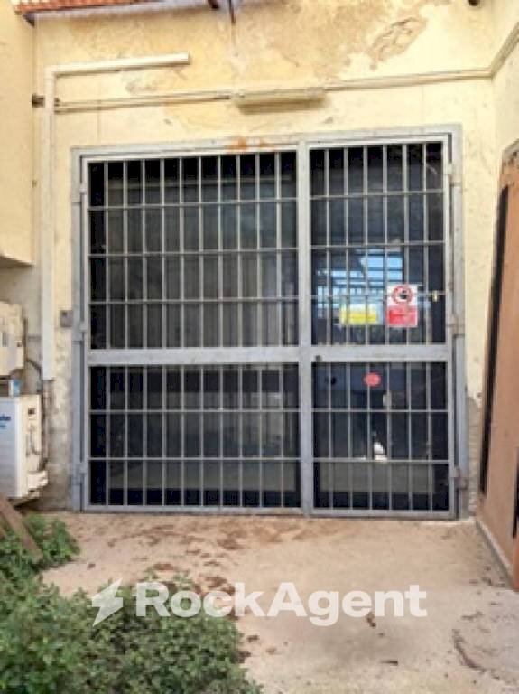 Ingresso - Magazzino via Giro delle Mura Sud, 47, Empoli - foto 3