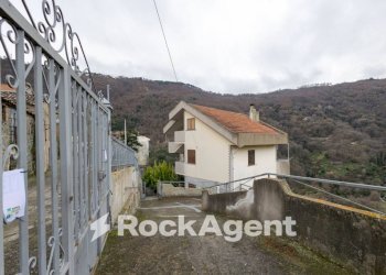 Giardino - Three-room apartment via Corace 1, Gimigliano - photo 35