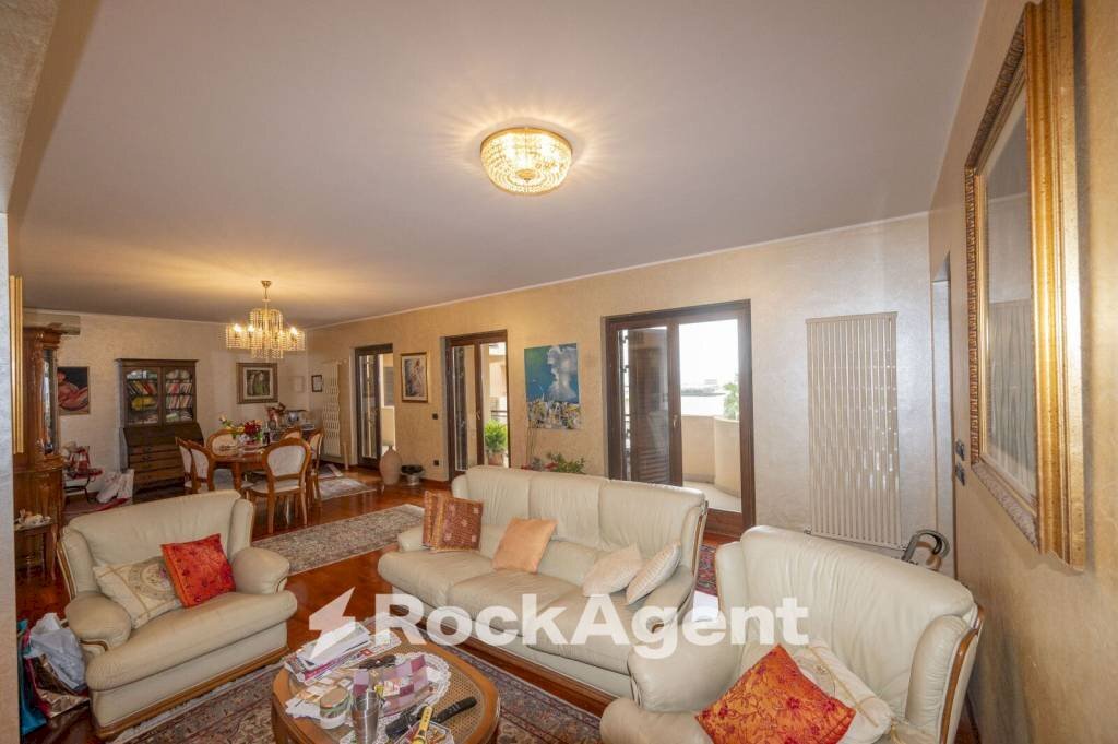 Salone - Apartment viale Italia, 2, Messina - photo 3