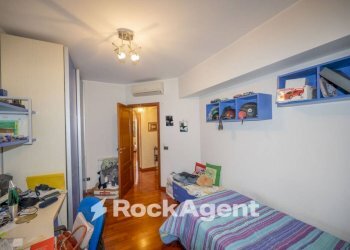 Camera da letto - Appartamento viale Italia, 2, Messina - foto 17