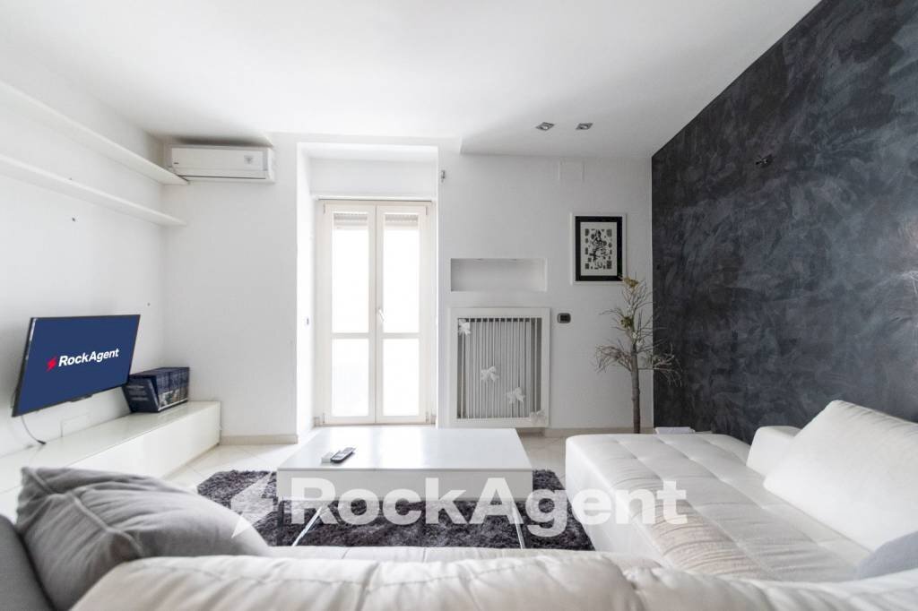 Salone - Trilocale via Giuseppe Poerio, 47, Catanzaro - foto 3