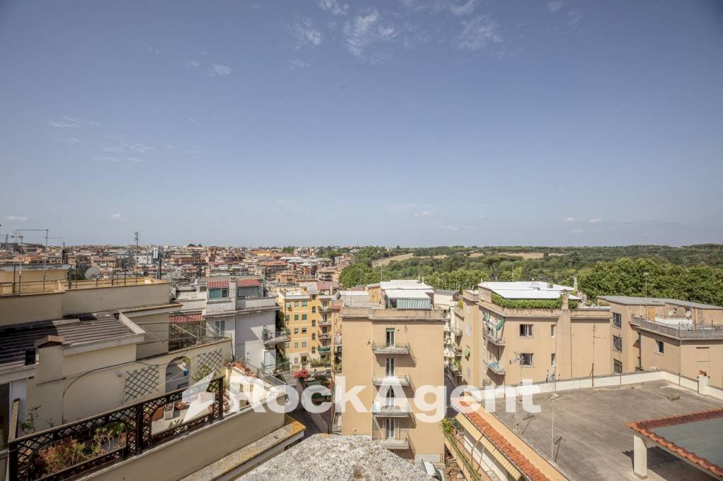Vista - Attico via Trebio Littore, 6, Roma - foto 3