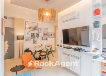 Salone - Two-room apartment via Francesco Petrarca, 141, Napoli (neighborhood Posillipo) - photo 4