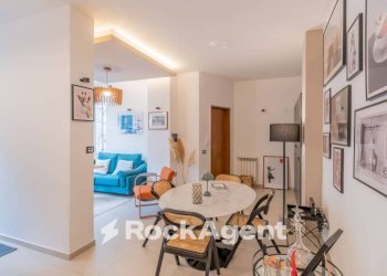 Ufficio - Bilocale via Francesco Petrarca, 141, Napoli (zona Posillipo) - foto 2