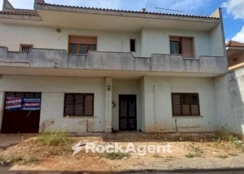 Facciata - Independent house via Fratelli Cervi, 26, Melissano - photo 11