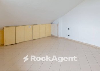 Camera da letto - Appartamento via Pietro Micca, 3, Asti - foto 24