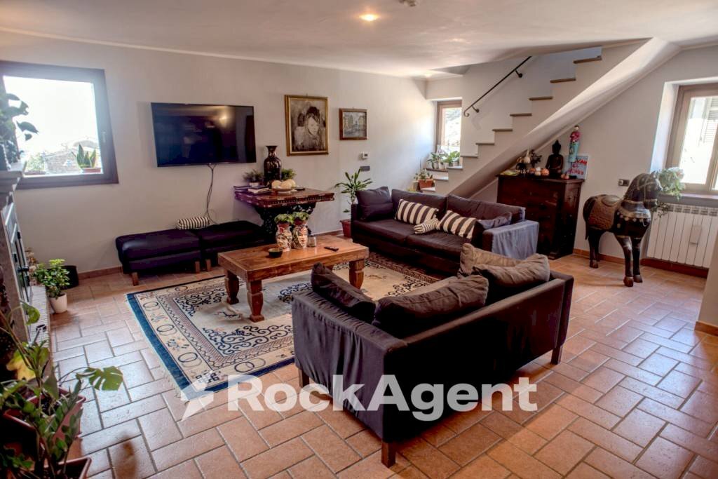 Salone - Apartment via delle Scuole, 4, Viterbo - photo 2