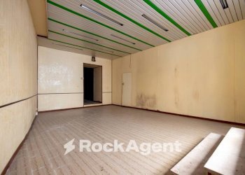 Stanza non arredata - Negozio via XX Settembre, 38, Catanzaro - foto 2