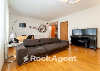 Salone - Four-room apartment via Duca degli Abruzzi, 83, San Giovanni la Punta - photo 3